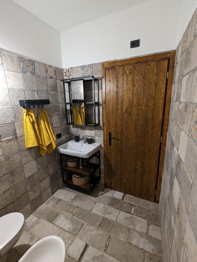 Antica Osteria Apartments Dongo Kültér fotó