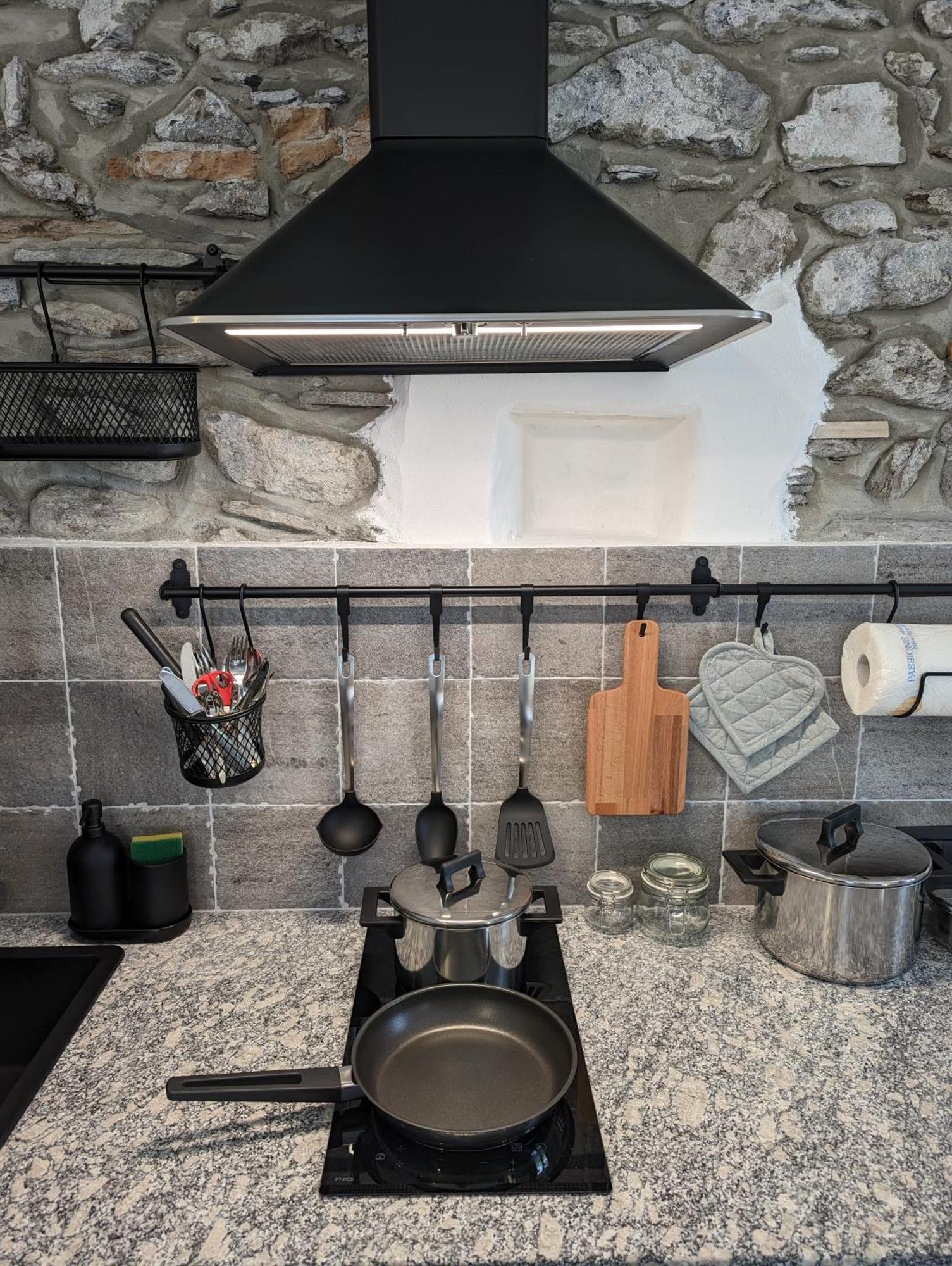 Antica Osteria Apartments Dongo Szoba fotó